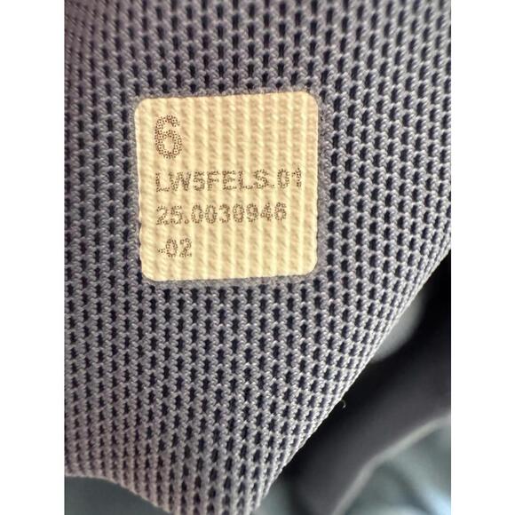 Lululemon Wunder Under SmoothCover High Rise 25” Washed Denim Size 6 NWT - Picture 7 of 7